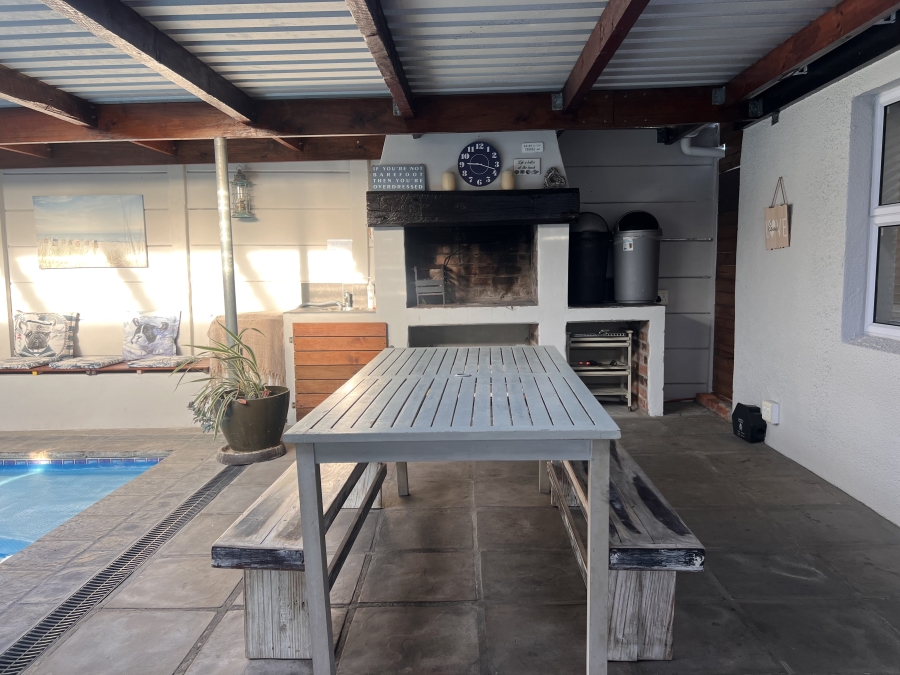 To Let 1 Bedroom Property for Rent in Melkbosstrand Central Western Cape